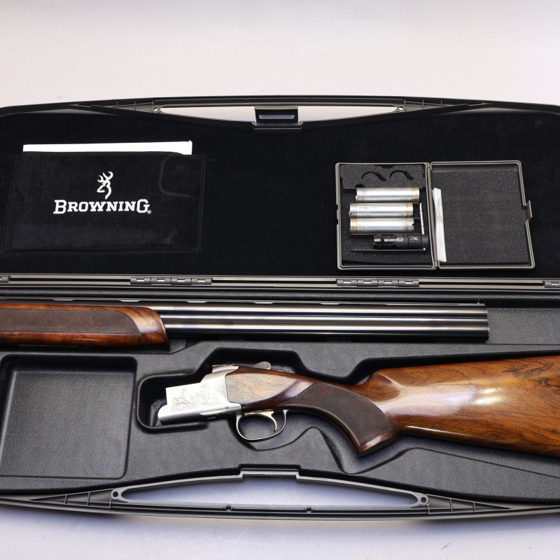 Browning B725 12-Gauge Over/Under Shotgun | Excellent Cond.