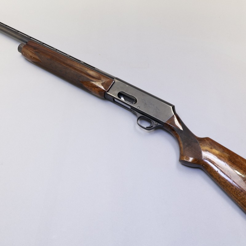Browning 2000 Semi-Auto Shotgun - Very Good Condition