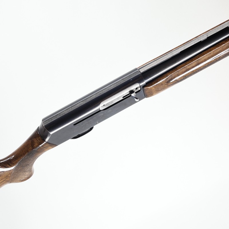 Browning 2000 Semi-Auto Shotgun - Very Good Condition