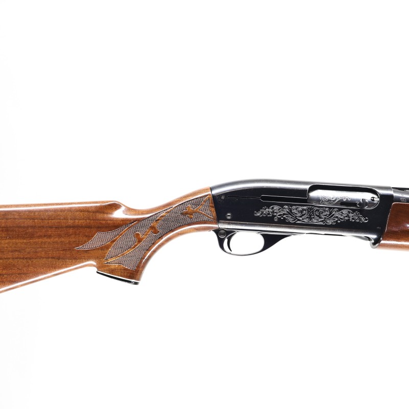 Remington 1100 12 GA Semi-Auto Shotgun - Very Good Condition